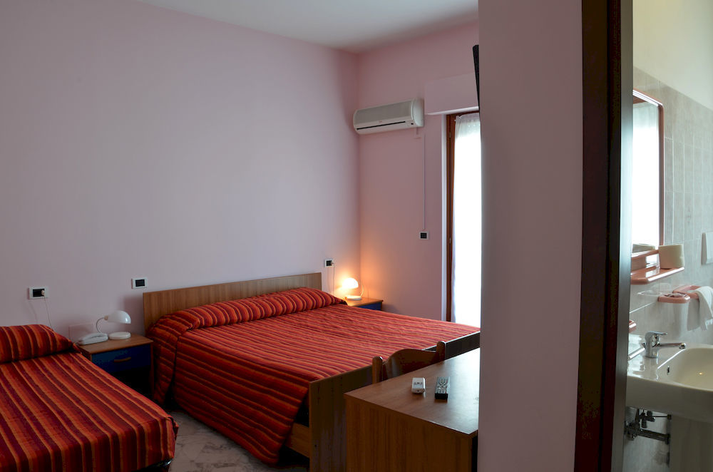 Hotel Roma Pineto Exteriér fotografie